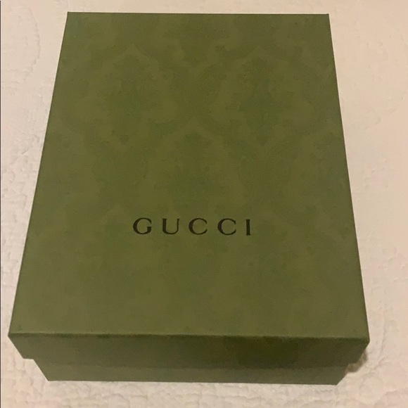 Gucci GG Marmont matelassé crossbody - Picture 7 of 14